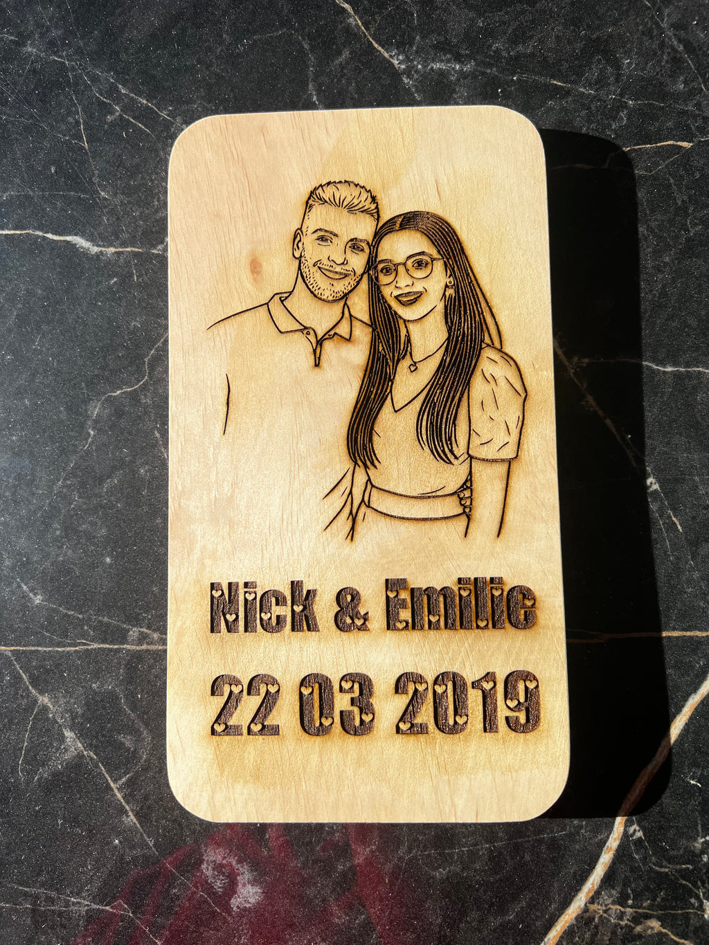 💖 Gepersonaliseerde houten plaquette – met foto, namen en datum gegraveerd